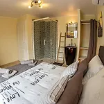 Bed & Breakfast Chez Serge Et Isa Pomerols