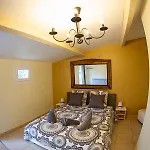 Chez Serge Et Isa Bed & Breakfast *