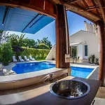 Chez Serge Et Isa Bed & Breakfast